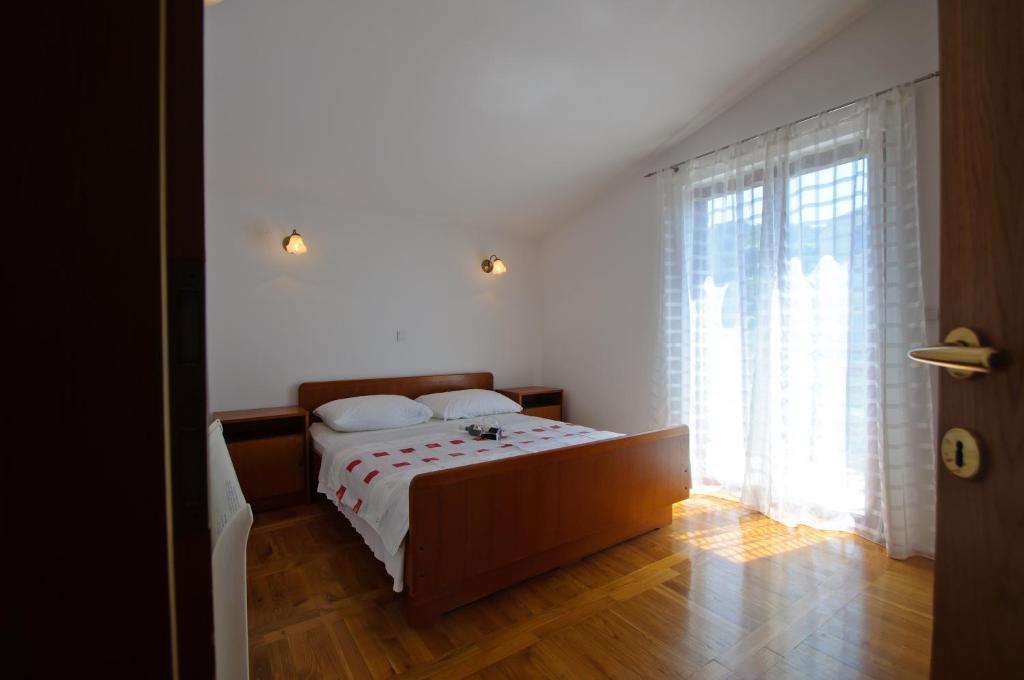 Hella Apartments Трогир Екстериор снимка