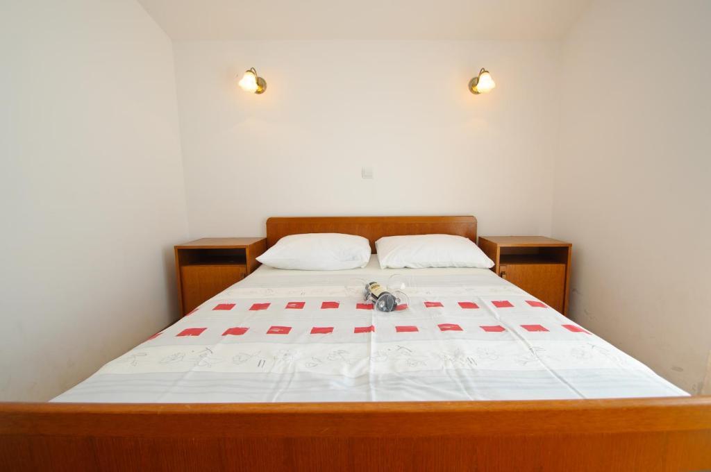 Hella Apartments Трогир Екстериор снимка